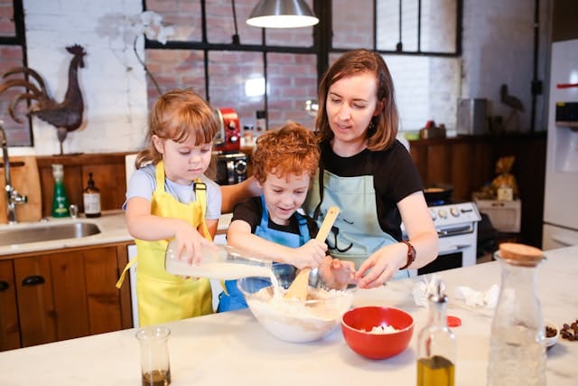 pexels-rdne-5593619(1) Mom Cooking with Her Children | Photo by RDNE Stock project